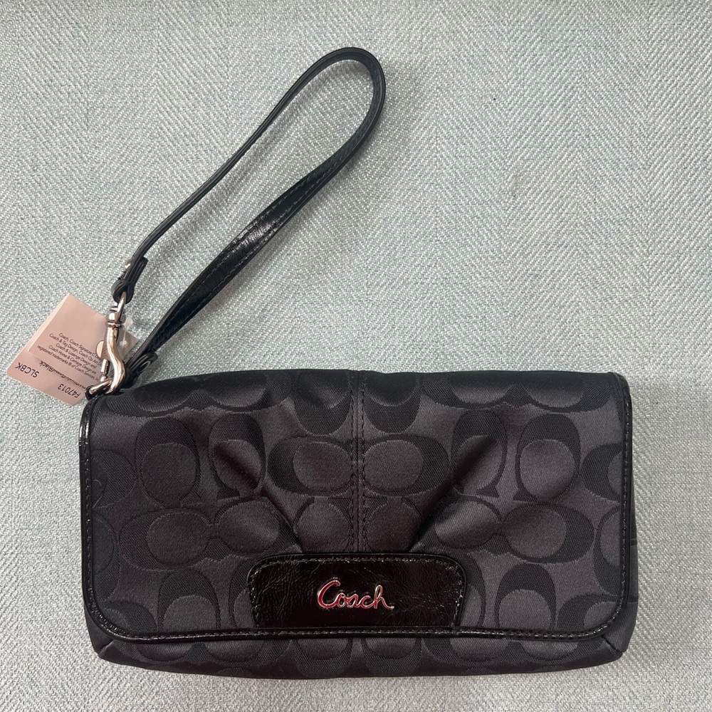 NWT Coach Signature Large Flap Wristlet